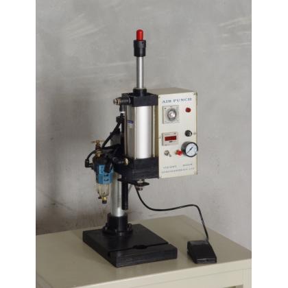 腳踏沖壓機(jī)