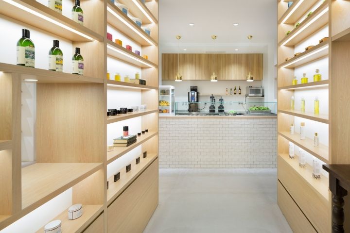 極簡風(fēng)格化妝品體驗店裝修設(shè)計案例