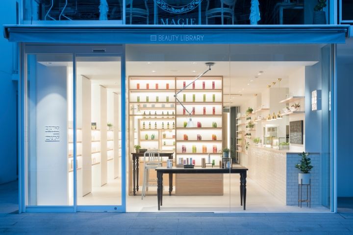 極簡風(fēng)格化妝品體驗店裝修設(shè)計案例